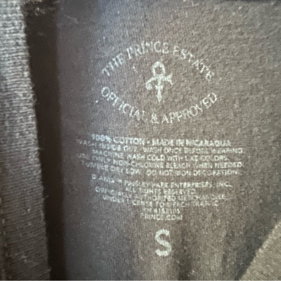 Prince Purple Rain Iconic Graphic Tee - Picture 4 of 4